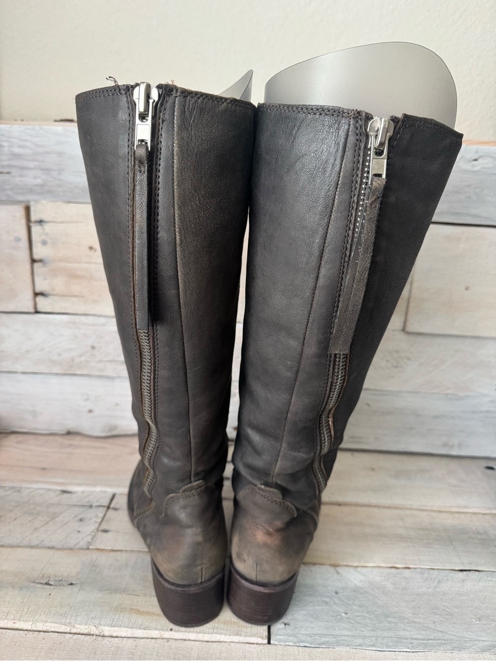 Lucky Brand Tall Distressed Leather Brown Leather Zipper Riding Boots Women’s 8 - Picture 2 of 8